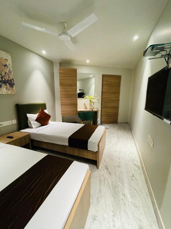 Hotel The Crest Καλκούτα Εξωτερικό φωτογραφία